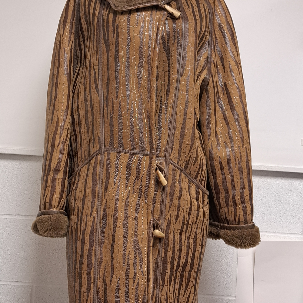 Tan & Brown designer Striped Teddy Coat 100% Original Shearling, Sheepskin